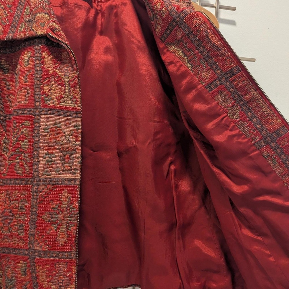 Vtg The Territory Ahead Vest Red Tapestry Woven Zip Front Sz 10 Boho Eclectic - Picture 5 of 7